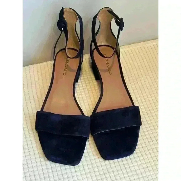 Bernardo Jalena Heeled Navy Blue Suede Sandal Womens Size 8.5 - Picture 5 of 11